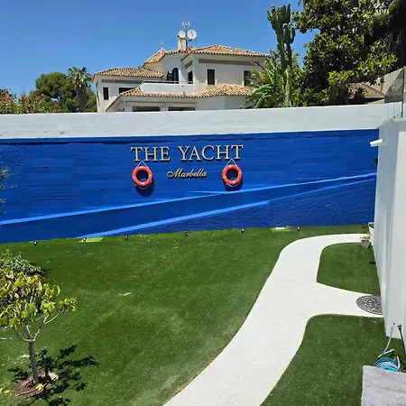 The Yacht * ماربيا